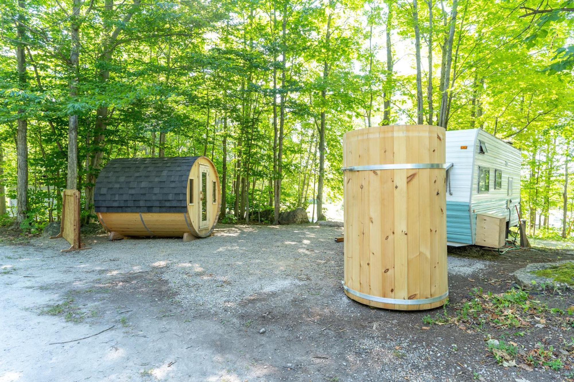 ホテル Grotto Getaway Miller Lake エクステリア 写真