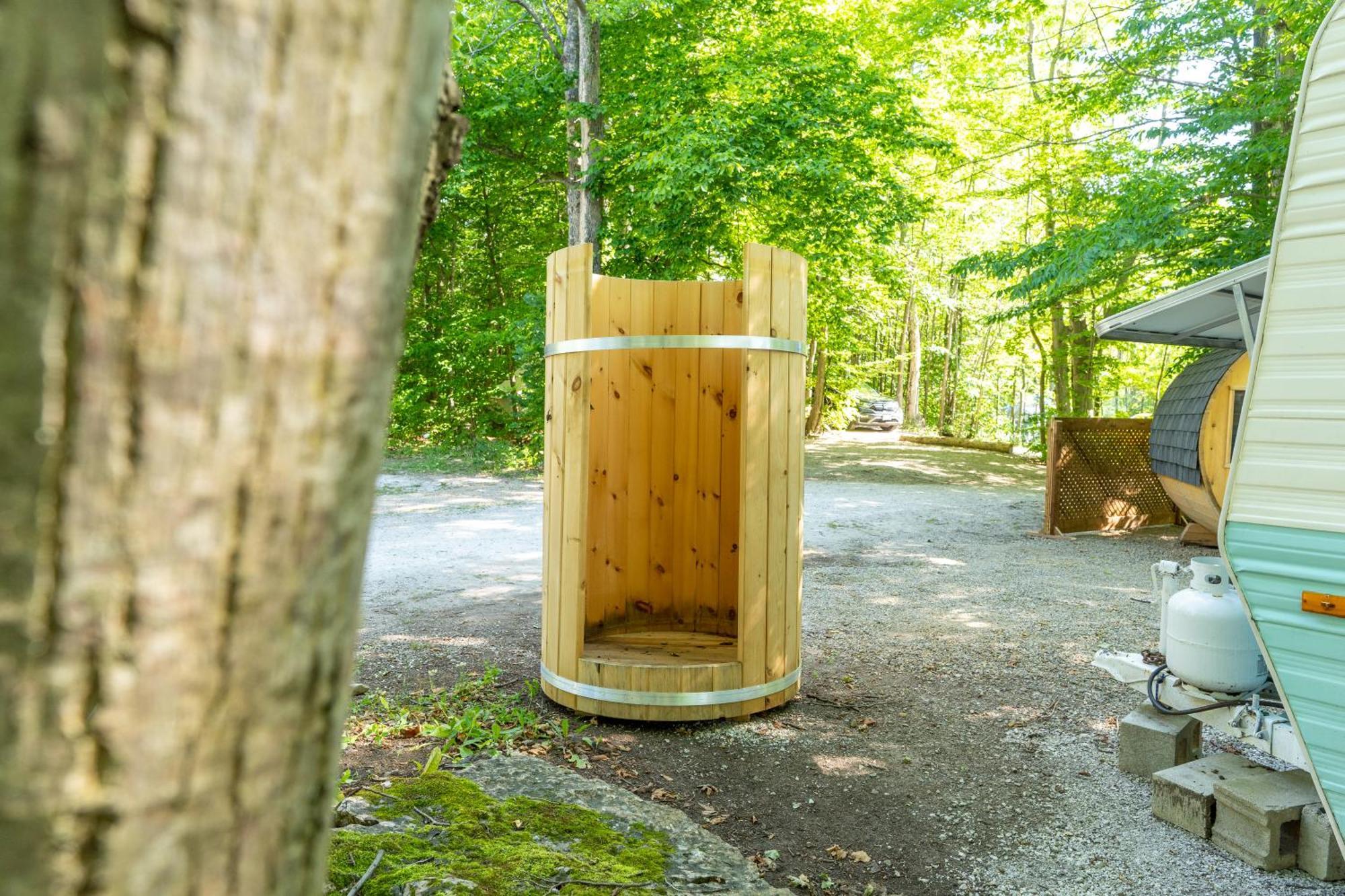 ホテル Grotto Getaway Miller Lake エクステリア 写真